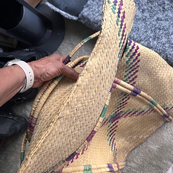 1950’s Hand Woven African Beach Basket Bag - Picture 2 of 5